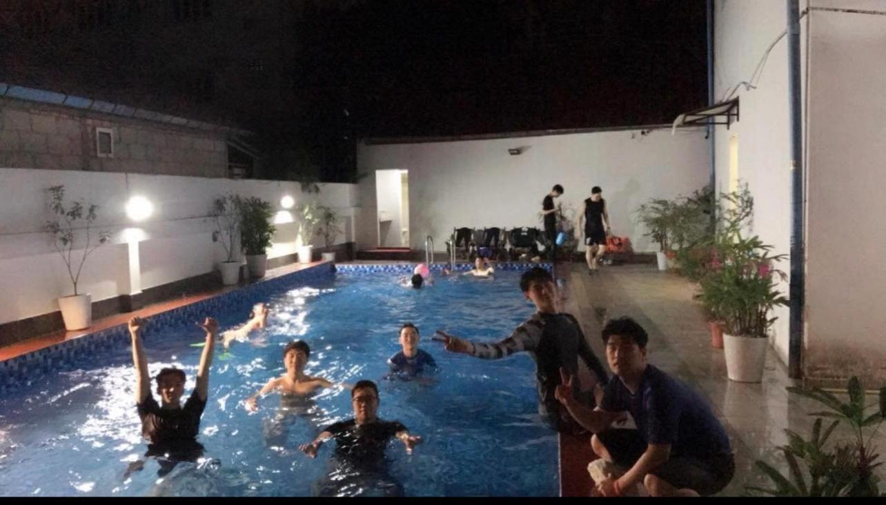 Vang Vieng Th Central Park Hotel Exteriör bild